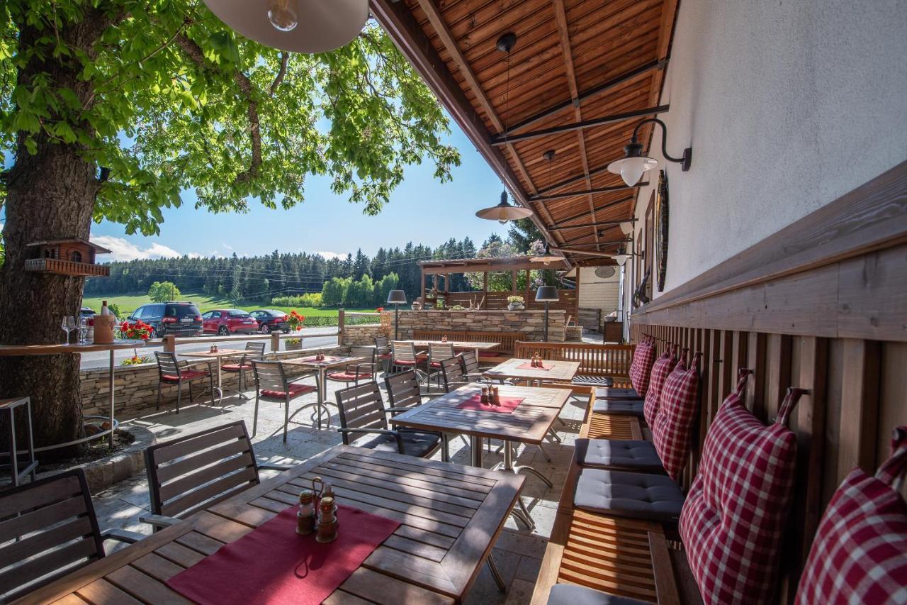 Zum Fally - Landgasthof Kirchberg am Wechsel Exterior photo
